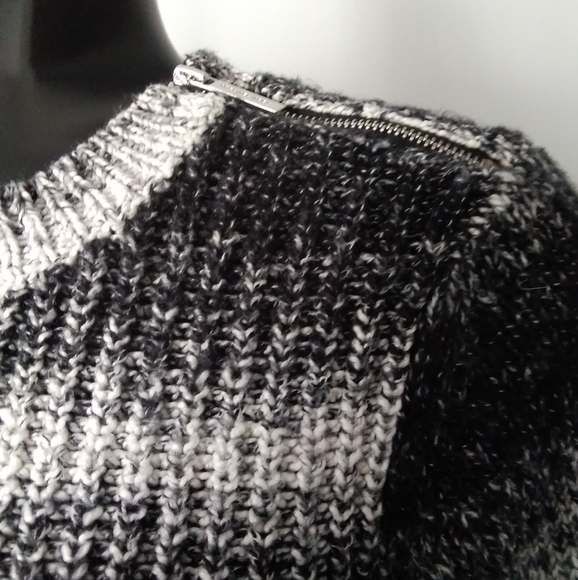 MICHAEL Michael Kors Ombre Crew Neck - Picture 5 of 10